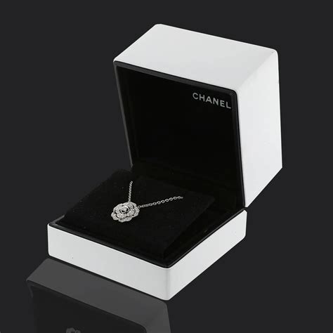 collier homme chanel|collier chanel sale.